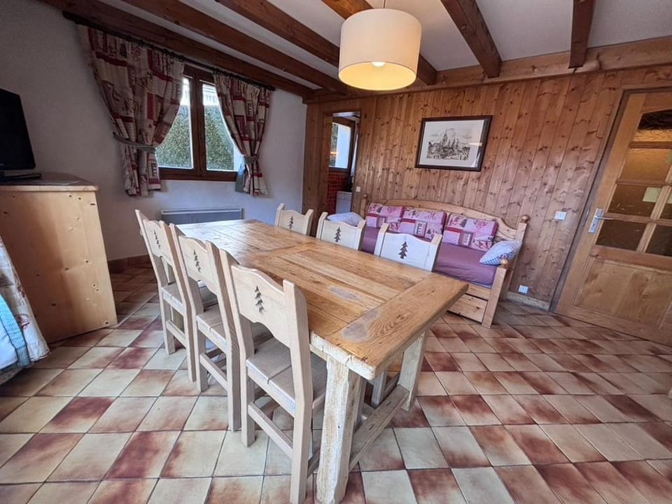 Appartement Roc du Vent, Chez Francine Apartment in Notre-Dame-de-Bellecombe