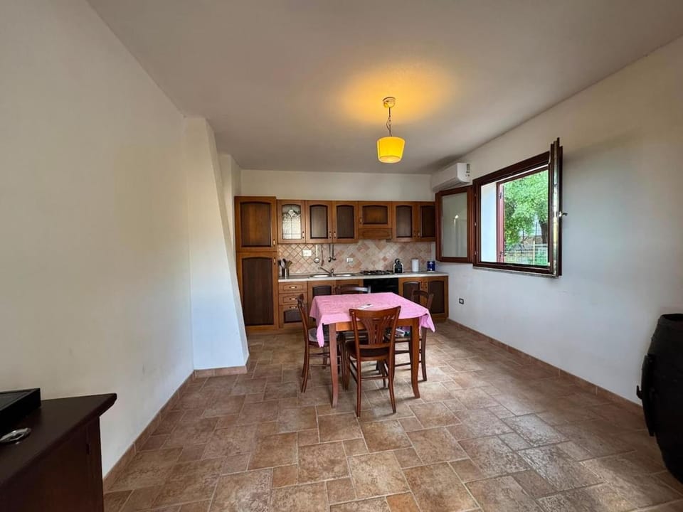 Kitchen or kitchenette, Living room, kitchen