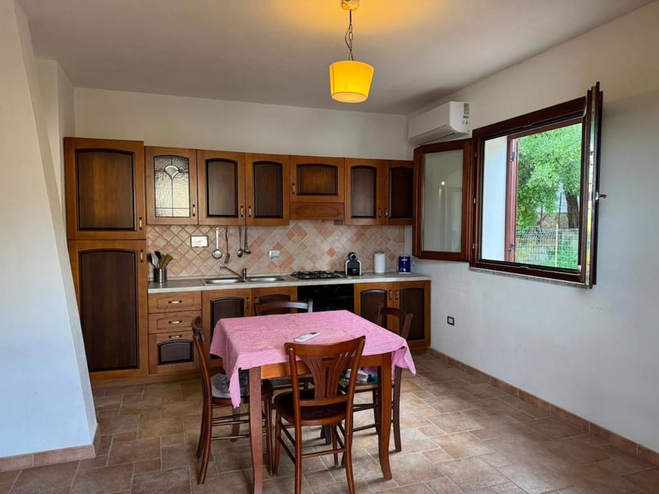 Kitchen or kitchenette, Living room, kitchen
