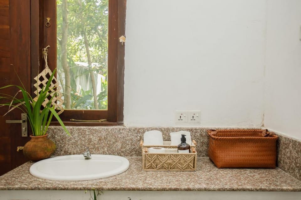Oruwa by Artios -Garden Stay,Close to Beach Bed and Breakfast in Mirissa