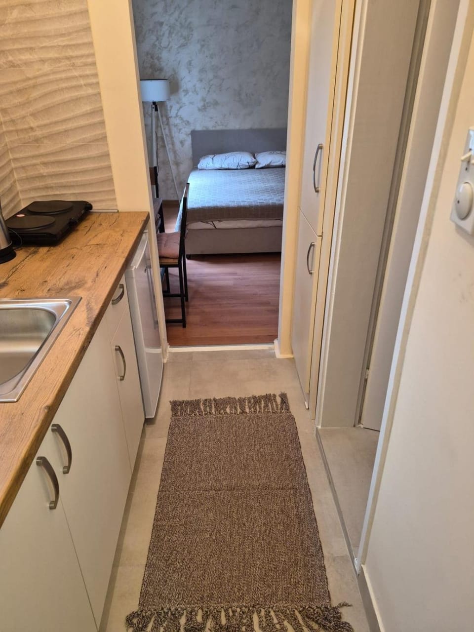 Prelepa garsonjera na Zelenom Vencu Apartment in Belgrade