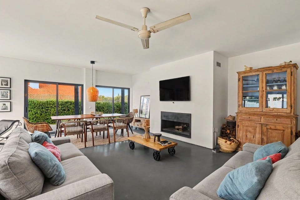 Property building, Living room