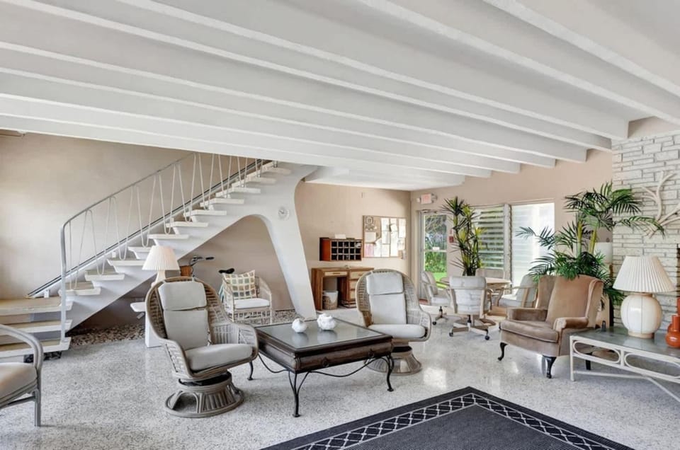 One Bedroom Condo with Waterfront Balcony and Coastal Breezes Apartment in Riviera Beach