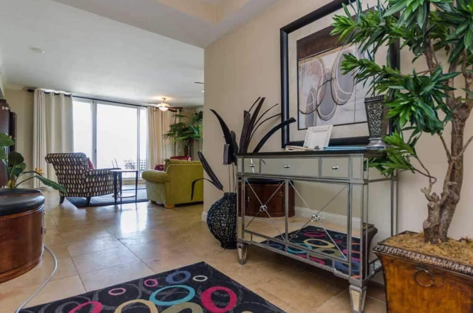 Three Bedroom Corner Condo with Gulf View Balcony Apartment in Perdido Key
