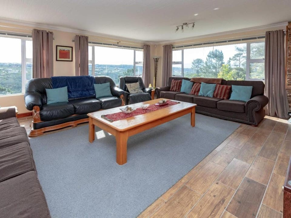 Woodlands Villa House in Plettenberg Bay
