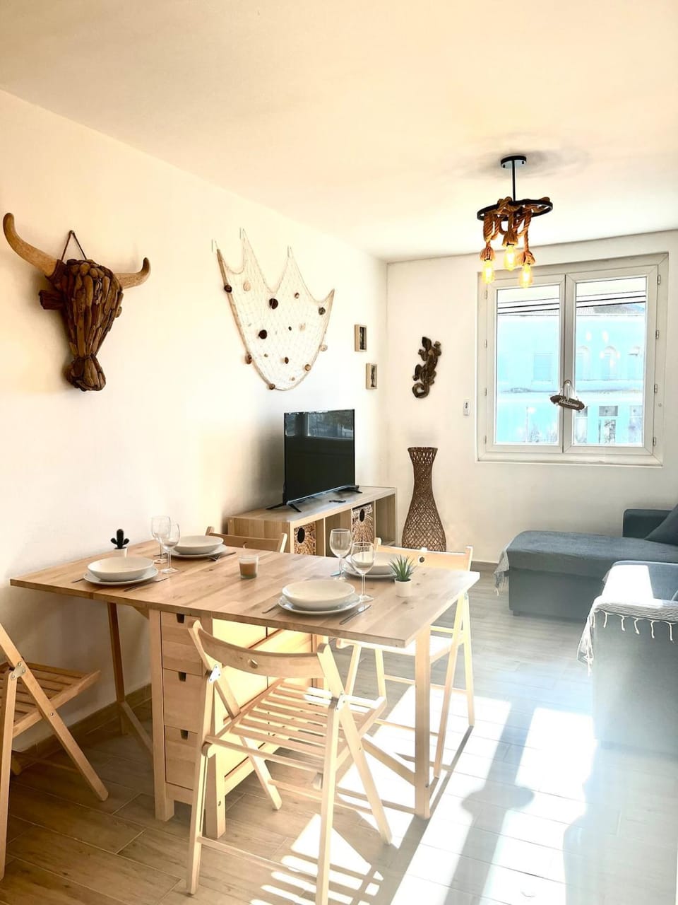 Charming 2-room air-conditioned, sea view Apartment in Saintes-Maries-de-la-Mer