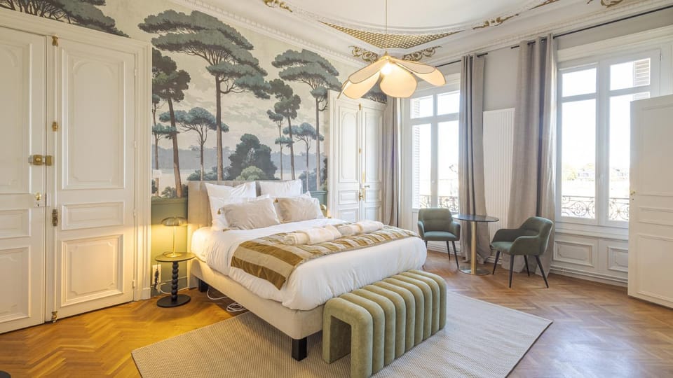 Bed, Bedroom