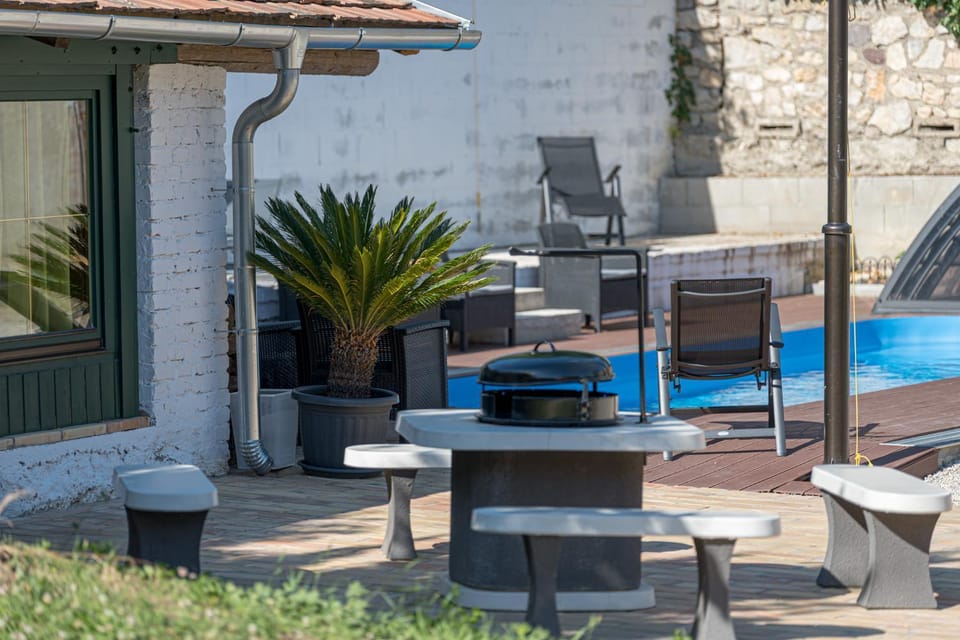 Pool view, Swimming pool