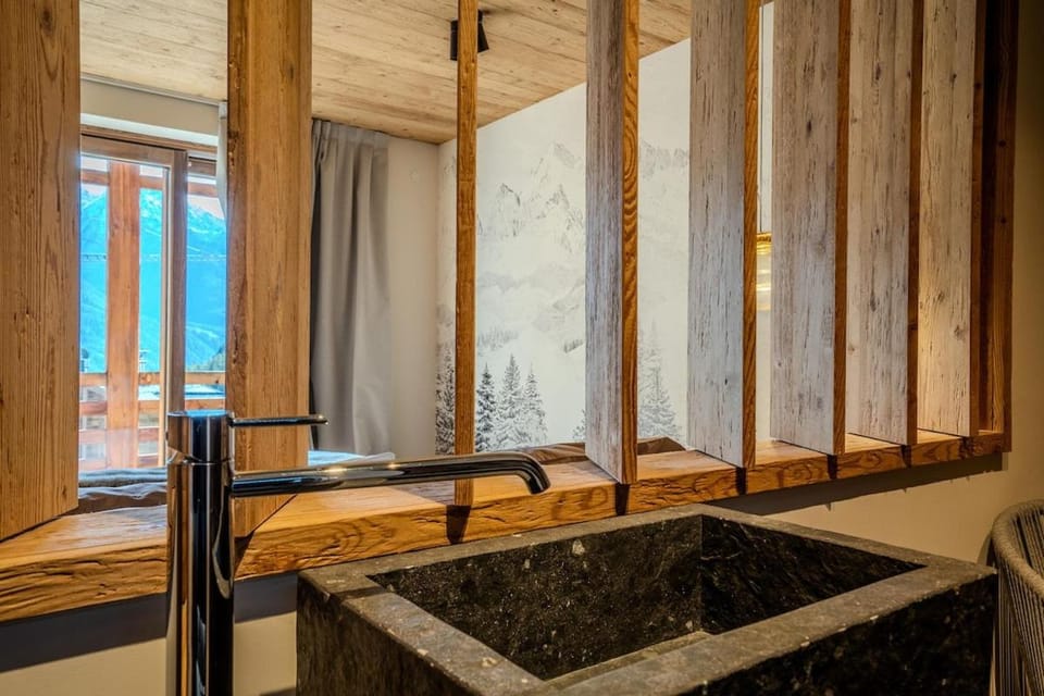 Luxury Suite Champoluc Monterosa Ski Apartment in Valtournenche