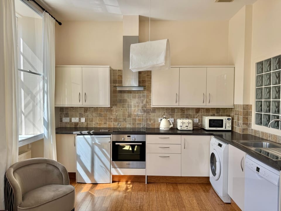 Kitchen or kitchenette, kitchen