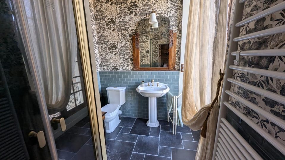 Chambres d'hôtes au Château Le Perray Bed and Breakfast in Pays de la Loire