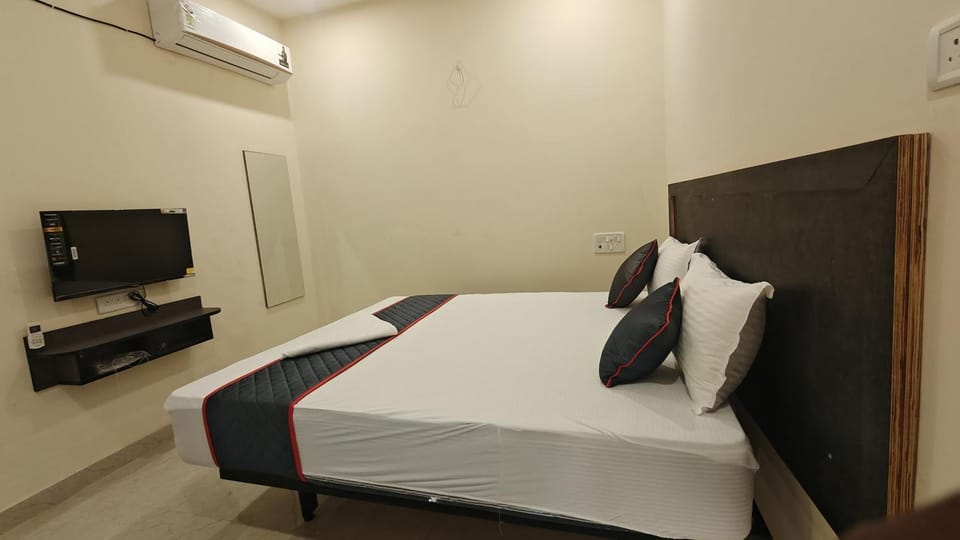 Melody Stays Inn Hotel in Chennai