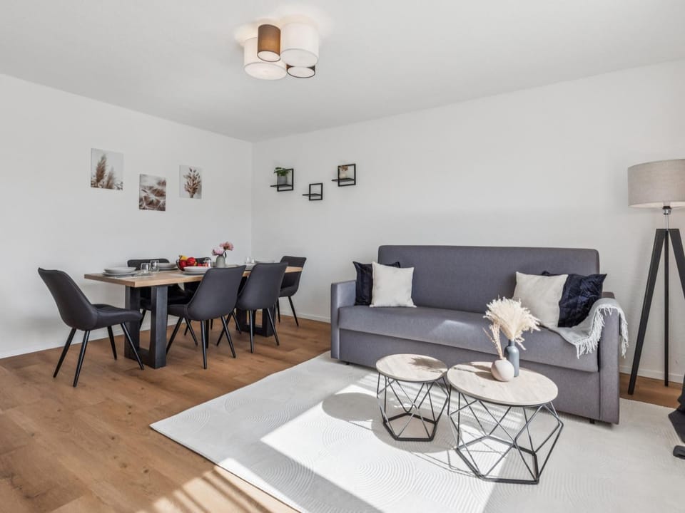 Living room, Photo of the whole room, Dining area