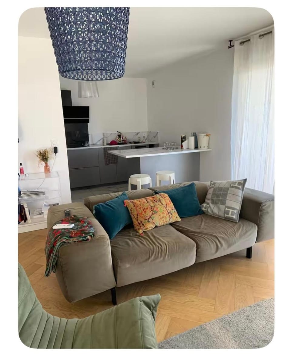 Chambre privative dans appartement de standing Vacation rental in Corsica