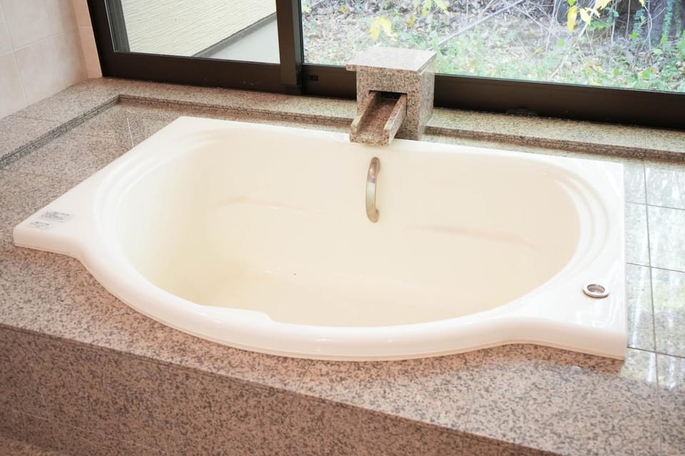 Bathroom, Bath