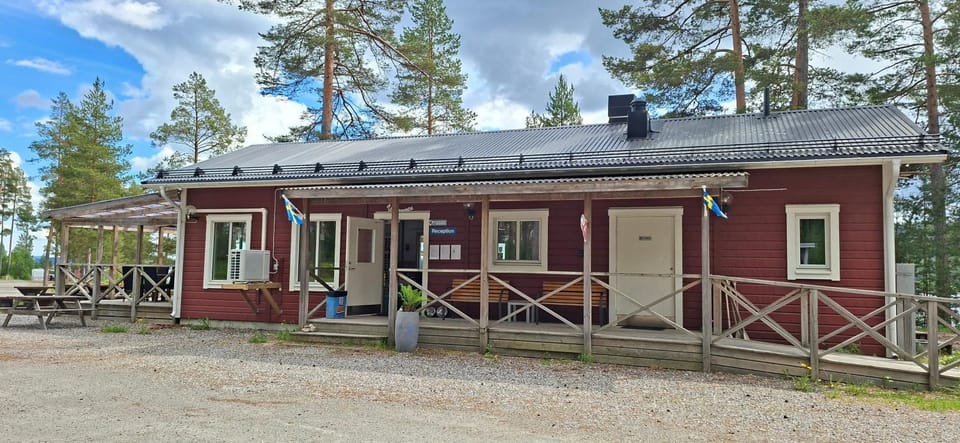 Gemeubileerde 4p tent Campground/ 
RV Resort in Sweden