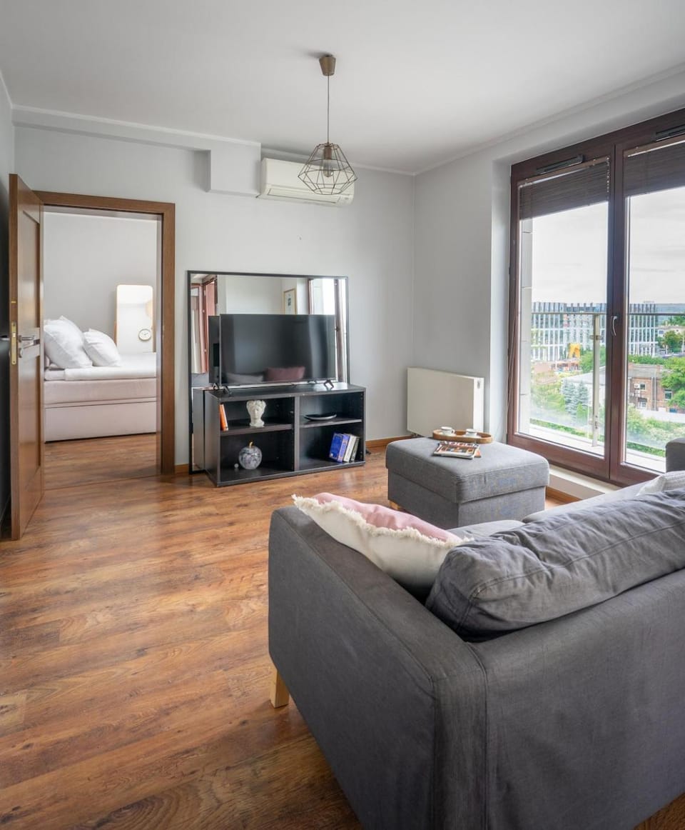 TV and multimedia, Balcony/Terrace, air conditioner
