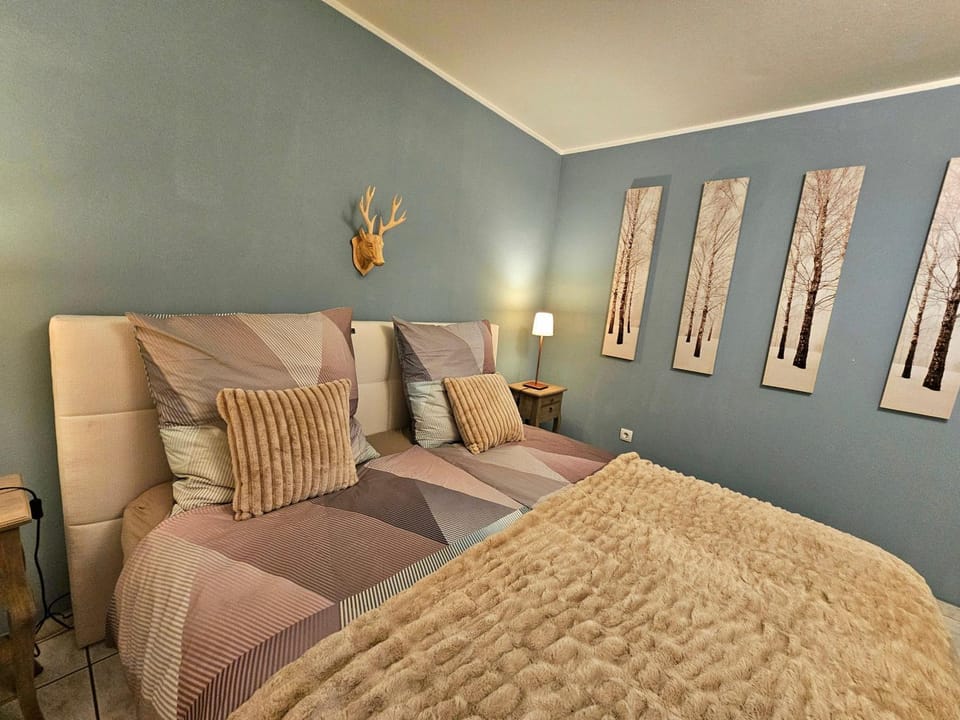 Living room, Bedroom