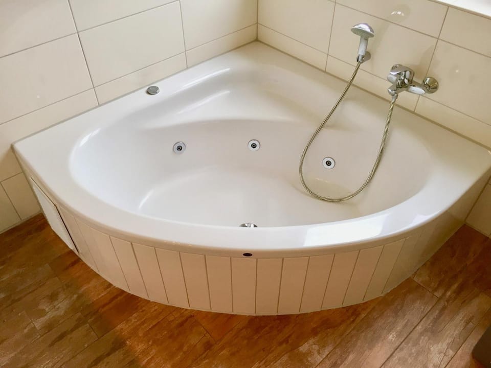 Bathroom, Living room