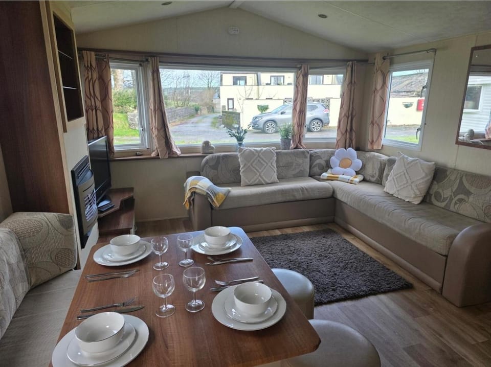 Caravan 5 - Blackmoor Farm Near Tenby House in Amroth