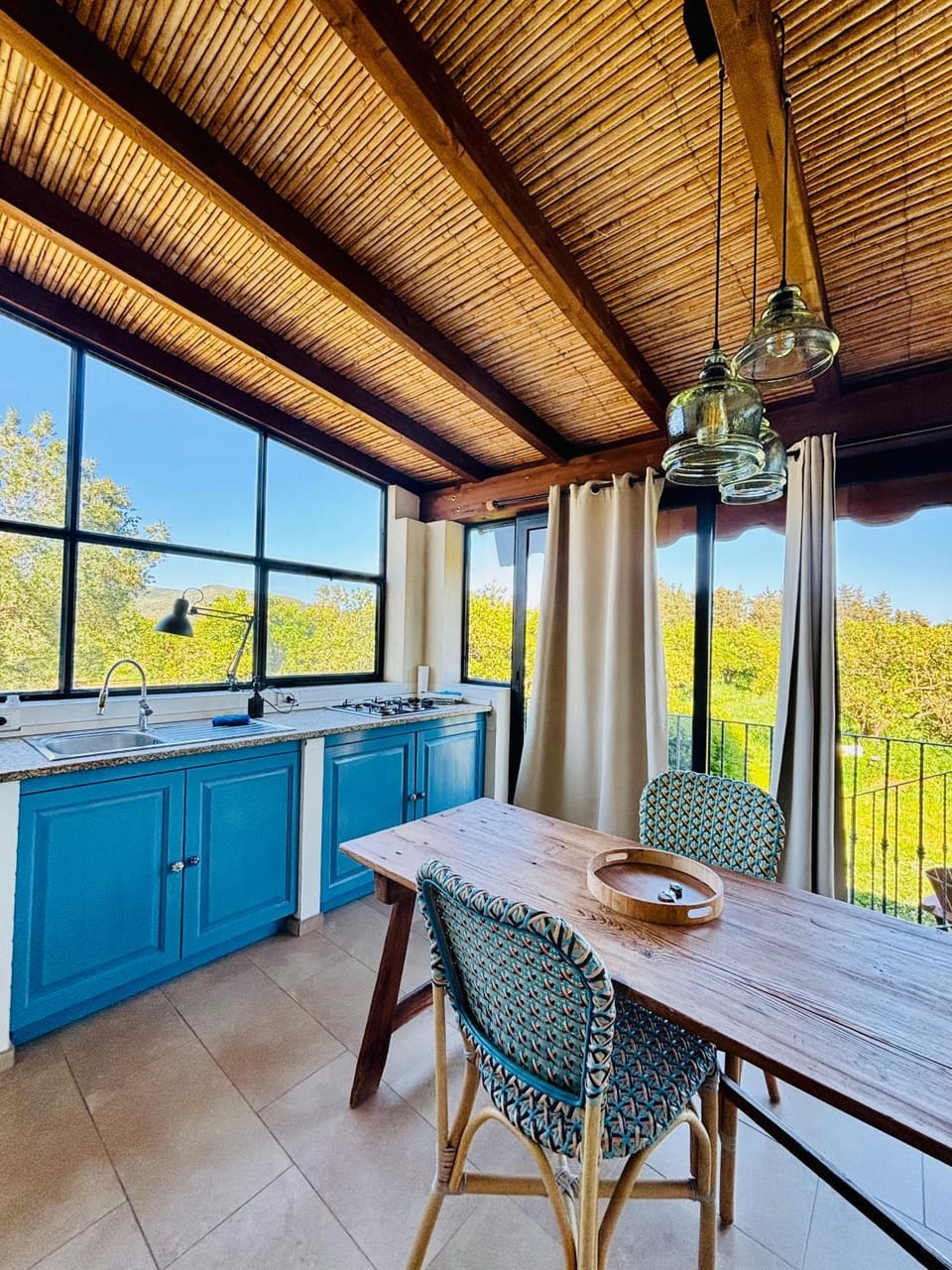 Day, Dining area, kitchen