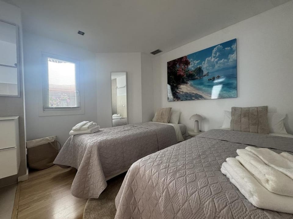 Puerto Banús Marina Sea Views Apartment in Marbella