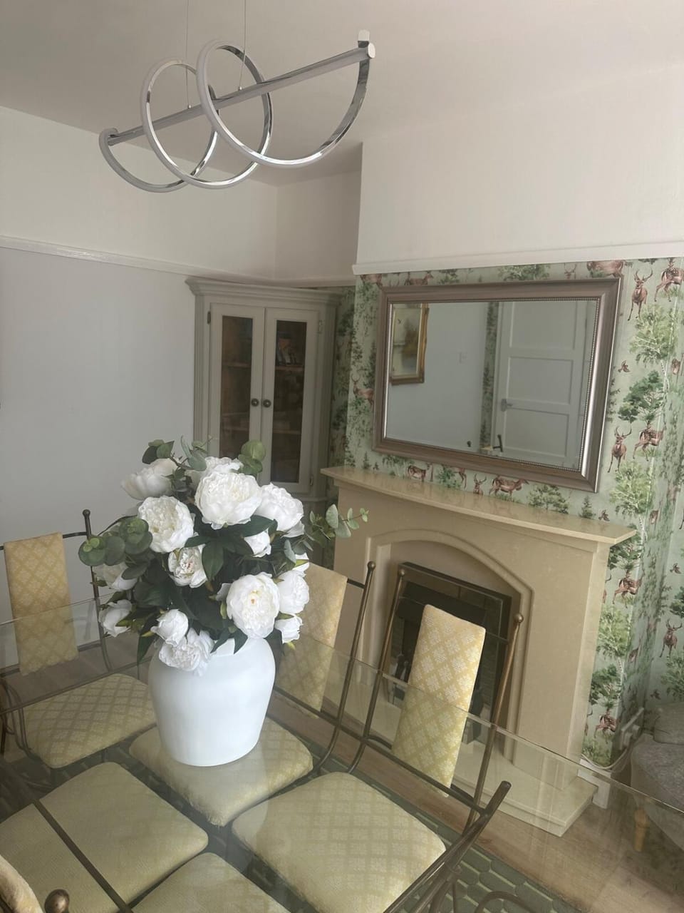 Executive Home Near Cheshire Oaks & Chester House in Ellesmere Port
