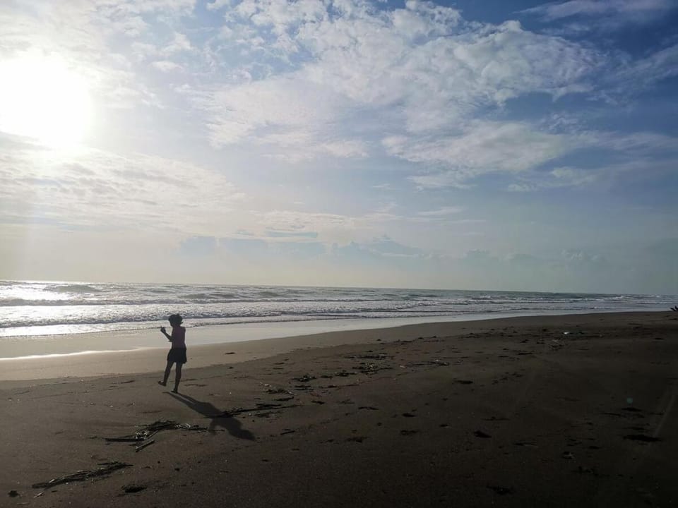 Lagman Beach House Vacation rental in Central Luzon