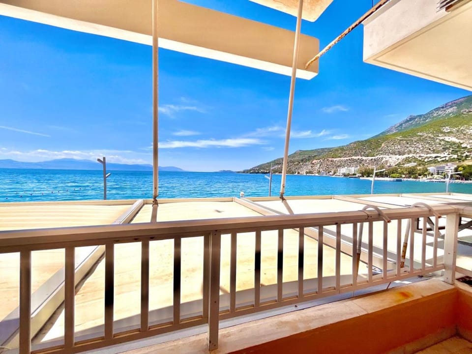 1BR Apartment Beachside Apartment in Peloponnese Region