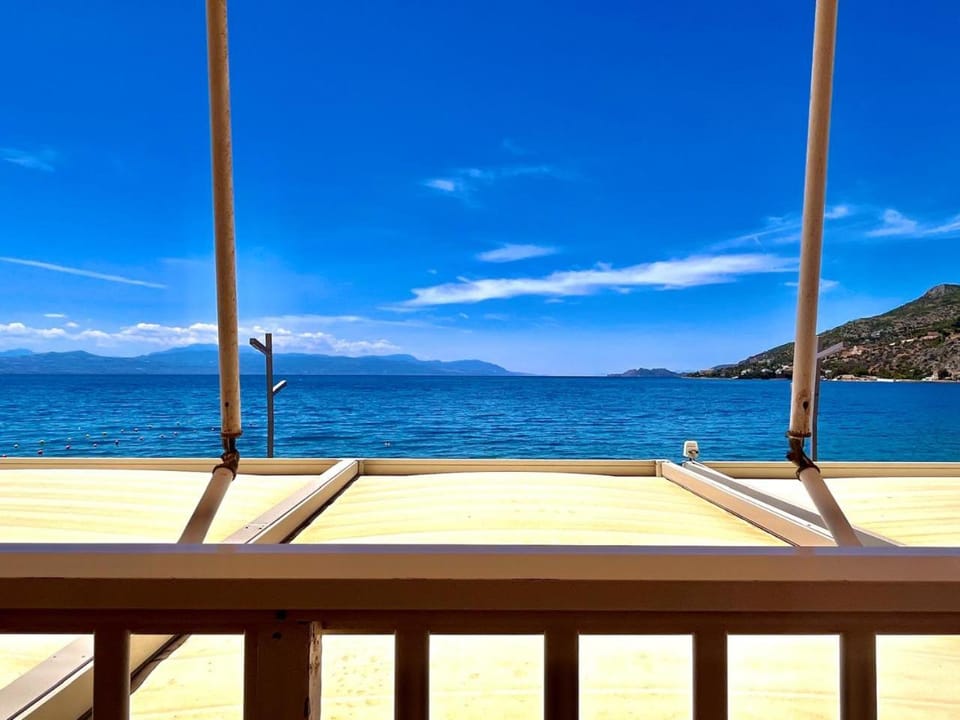 1BR Apartment Beachside Apartment in Peloponnese Region
