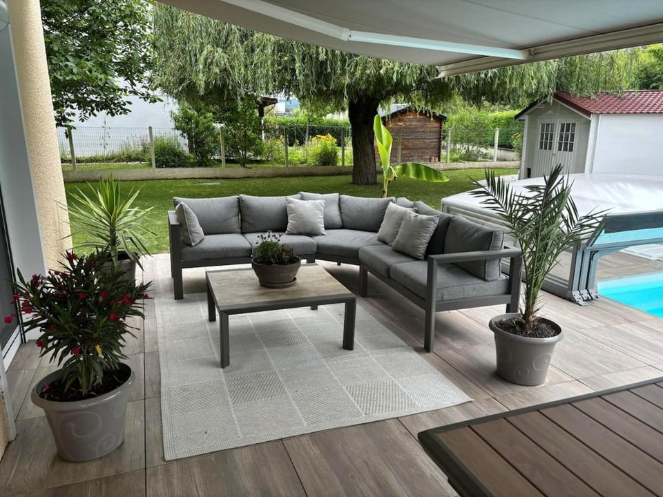 Studio piscine Apartment in Auvergne-Rhône-Alpes