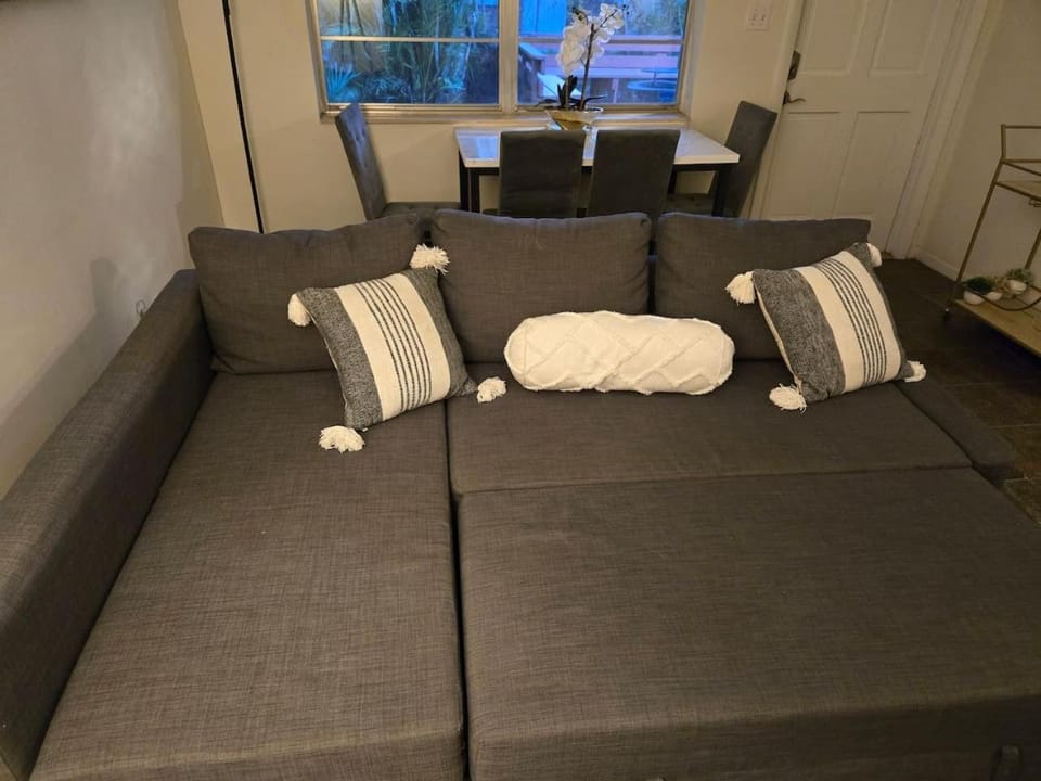 Oasis Fully Loaded 1 Bed Apartment 5 mins to Downtown Apartment in Fort Lauderdale