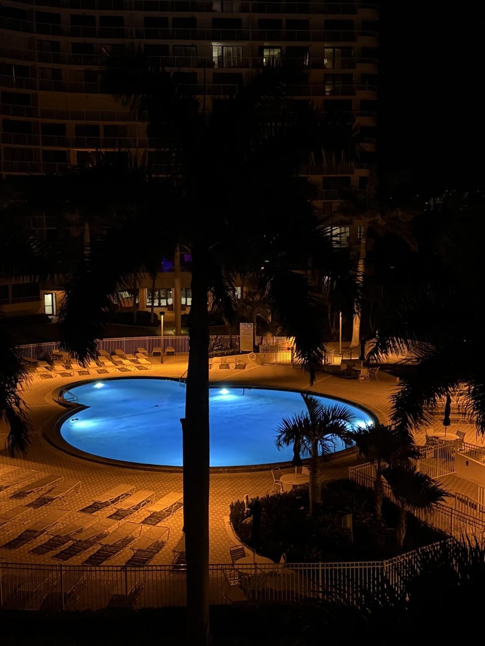 Beachfront 4th Floor 2 Bed I Pool & Gulf Views Apartment in Marco Island