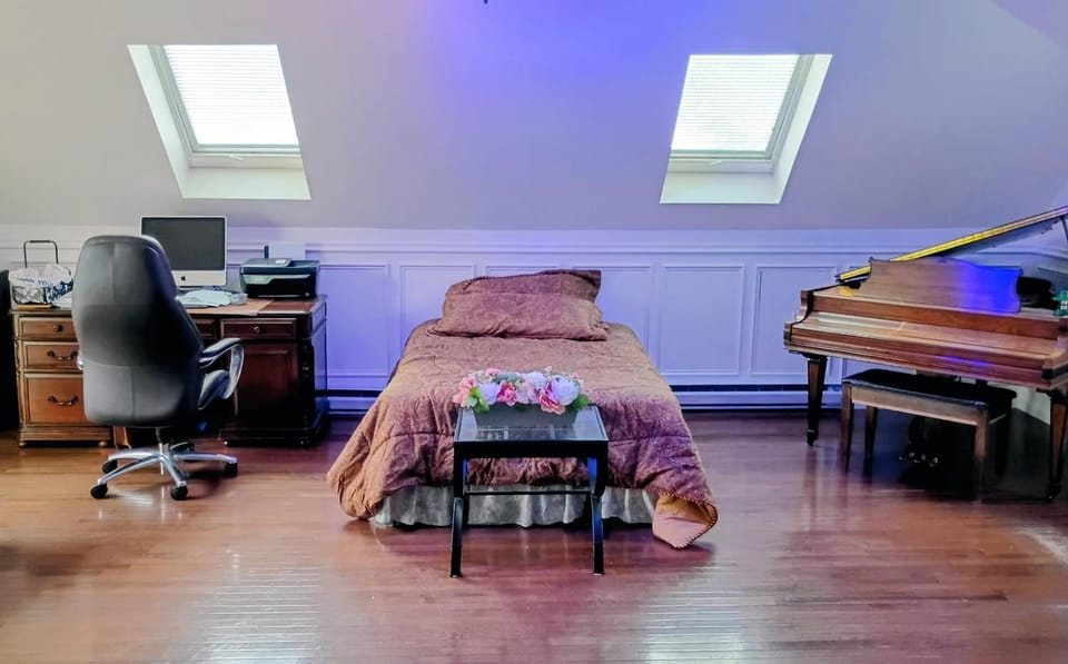 Bed, Bedroom