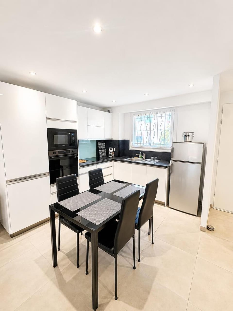 Kitchen or kitchenette, Dining area, dishwasher, oven, stove, toaster