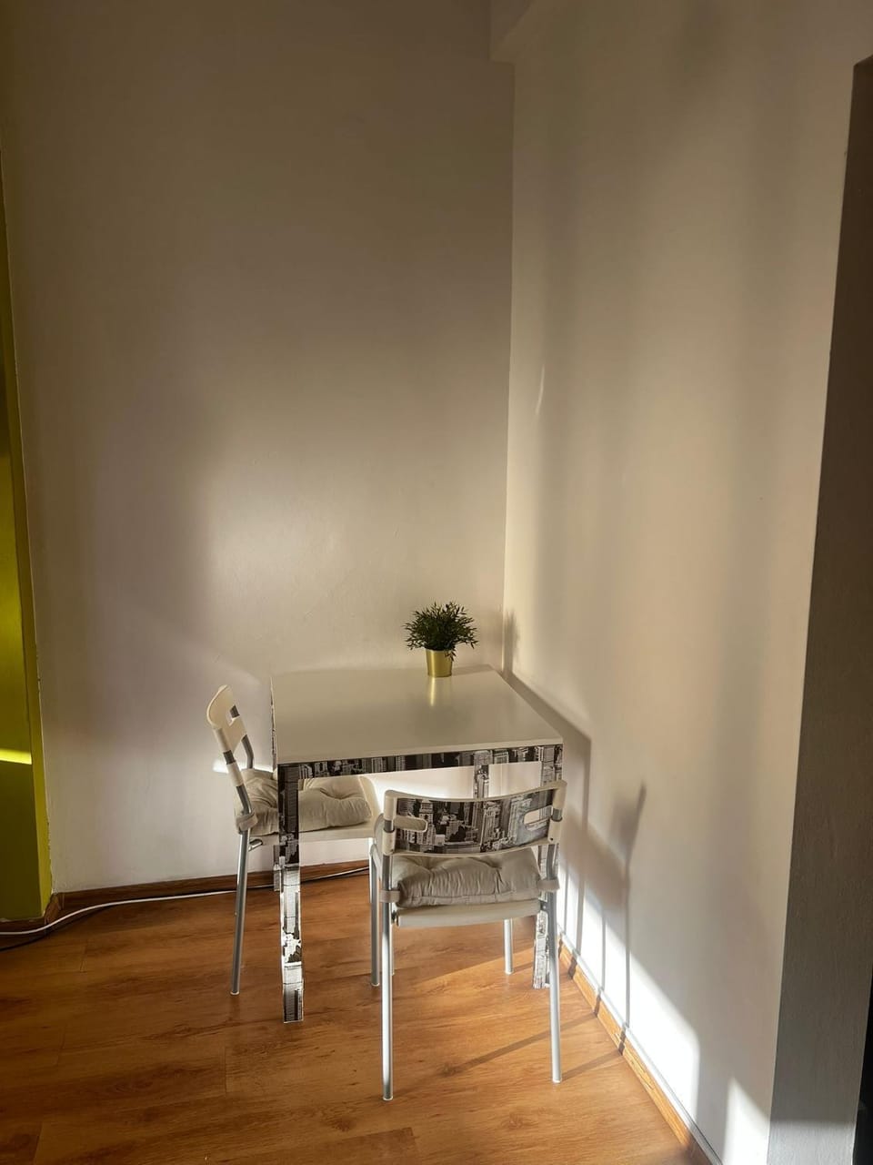 Super Central Studio Apartment in Bucharest