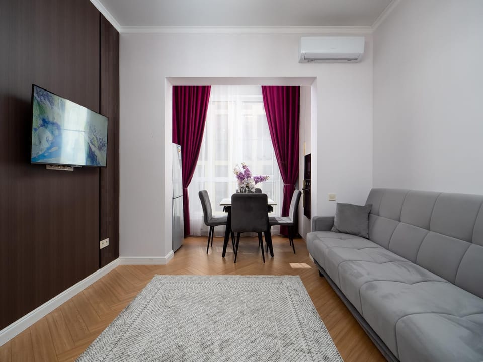 Konakzhai Apartments- Near The Mega Center Apartment in Almaty
