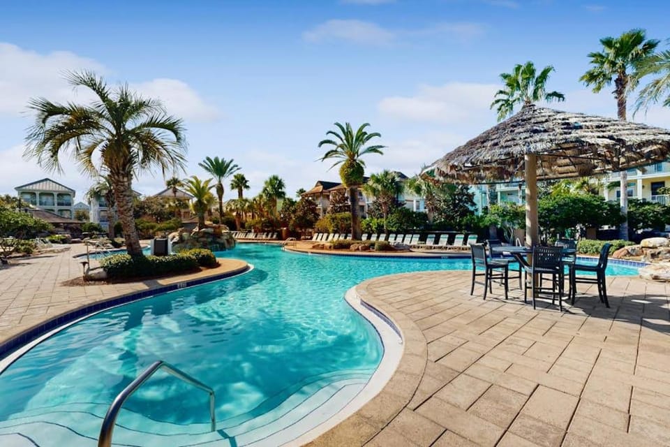 Nautical home in gated community with pool hot tub & beach access House in Destin