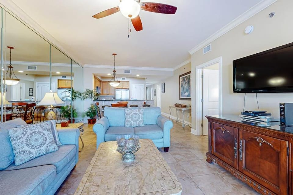 Gulf Front 4BR w Balcony Pool Hot Tub & W&D House in Okaloosa Island