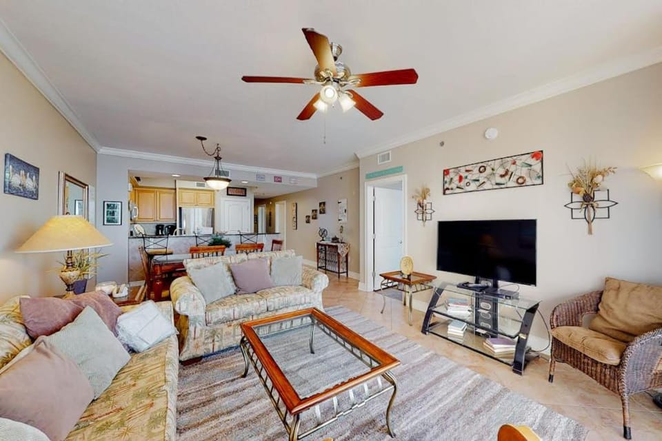 Gulf Front Condo Fun Amenities Nearby Shopping & Dining House in Okaloosa Island