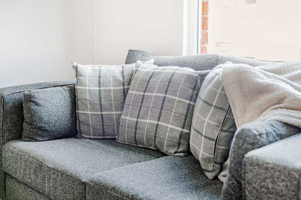 10 OFF CityCentral 2BR Parking, Workspace, Garden House in Nottingham
