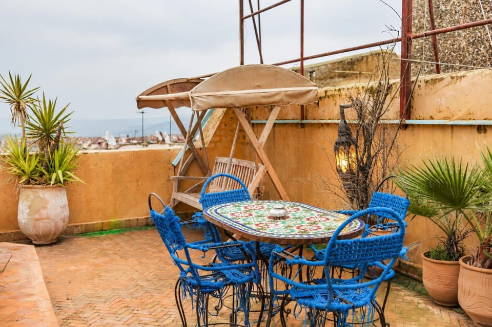 Patio, Restaurant/places to eat, Day, Natural landscape, View (from property/room), Balcony/Terrace, Living room, Seating area, Dining area, Sea view