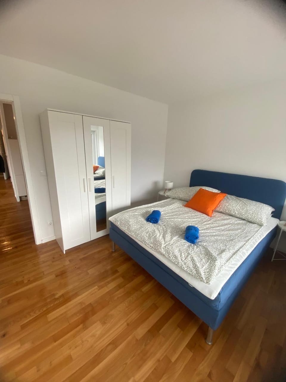 90 m2 Apartment with Balcony & Free Parking Apartment in Vienna