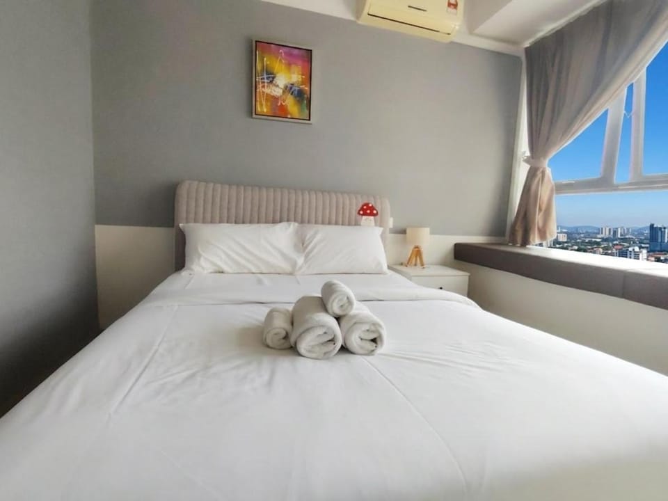 Bedroom, towels