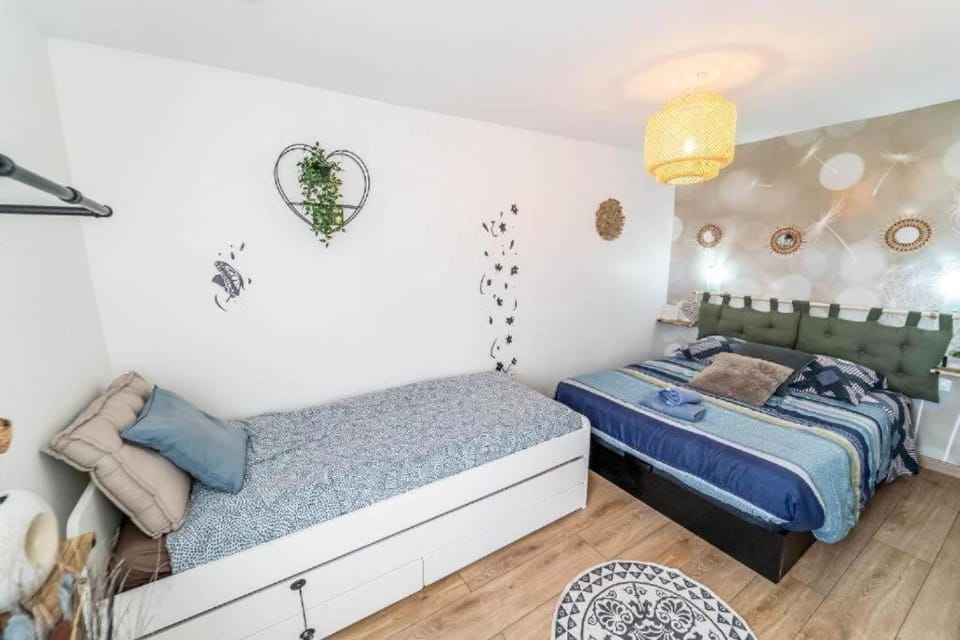 Le Jungle Appart Parking Honfleur 10min plage Apartment in Honfleur