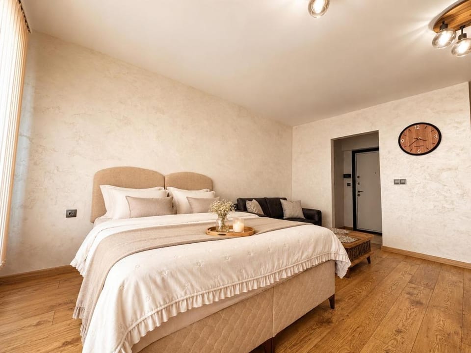 Bed, Living room, Bedroom