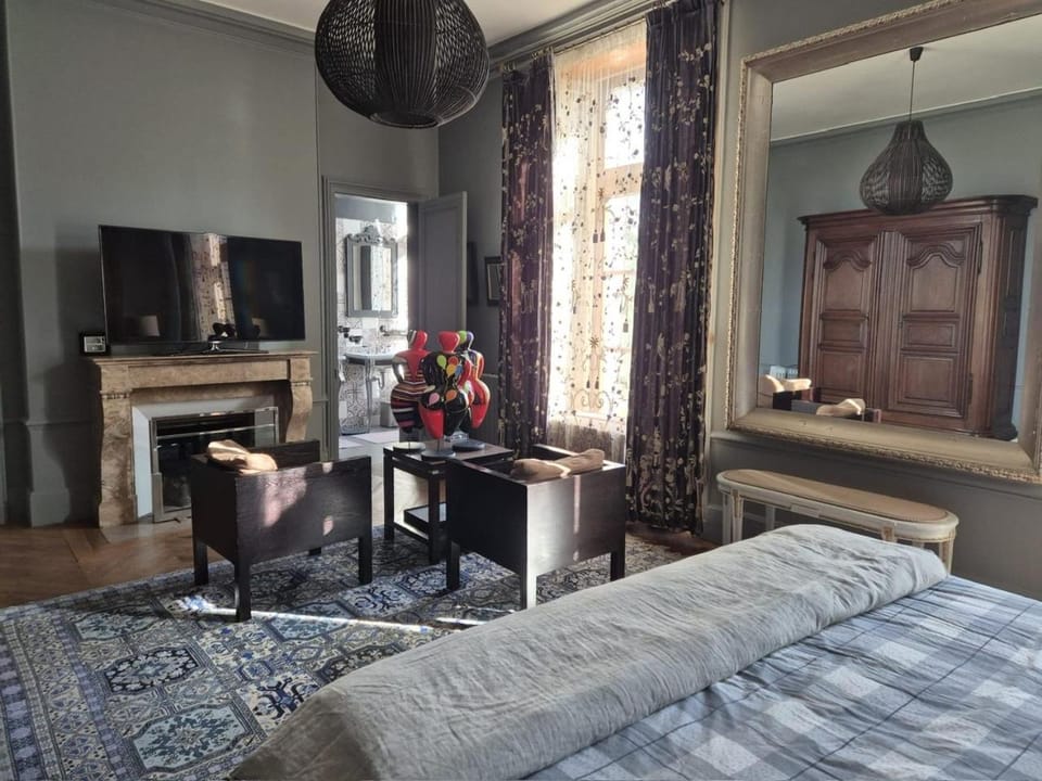 Château de la Motte Jarry Bed and Breakfast in Bourgogne-Franche-Comté