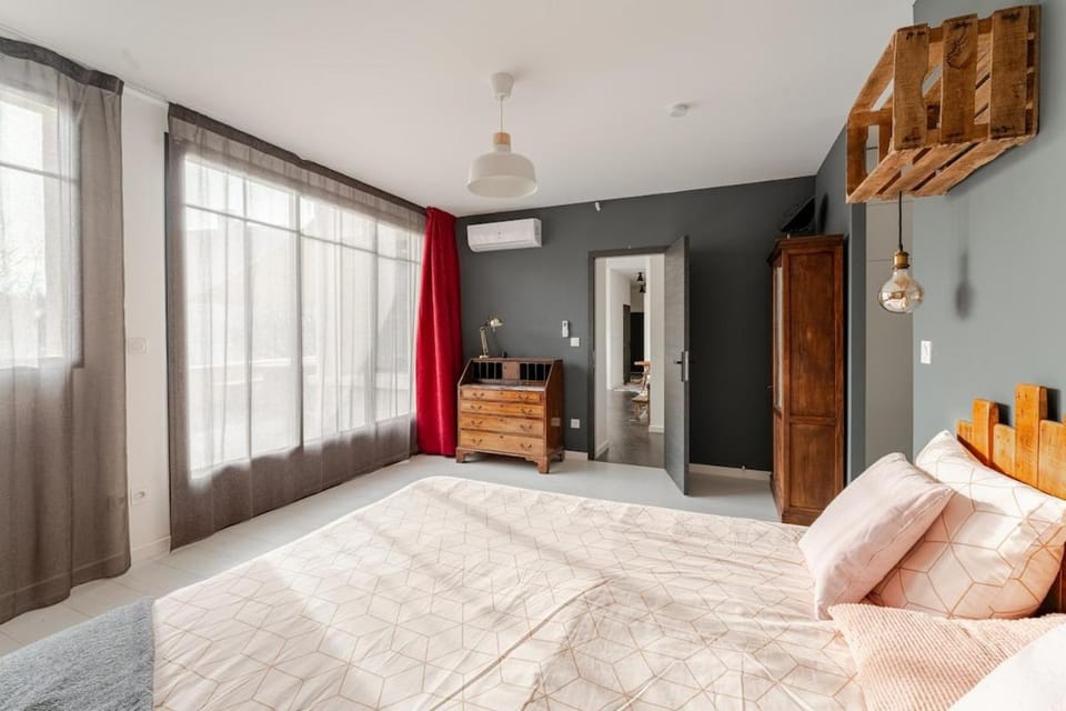 Hammam Privatif & Terrasse Vue Château Apartment in Provence-Alpes-Côte d'Azur