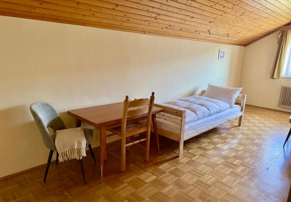 Wörtheesee Villa - Lake View & Free Parking Apartment in Carinthia, Austria