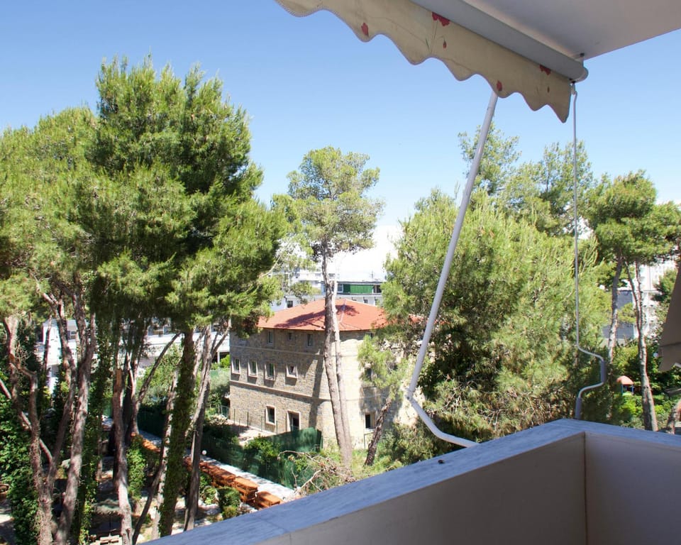 Sea Beeze Apartment Apartment in Tirana County, Albania